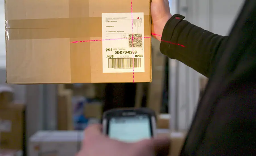 Zebra's mobile device at DPD can scan both barcodes and QR codes.