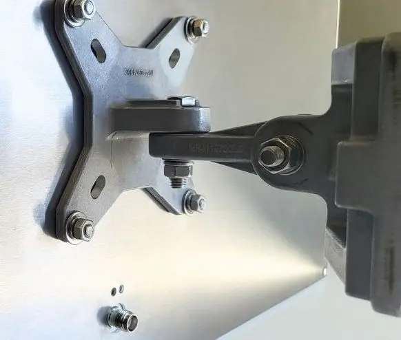 The A3042 Robust Slimline™ antenna: quick, flexible, and secure installations in various environments