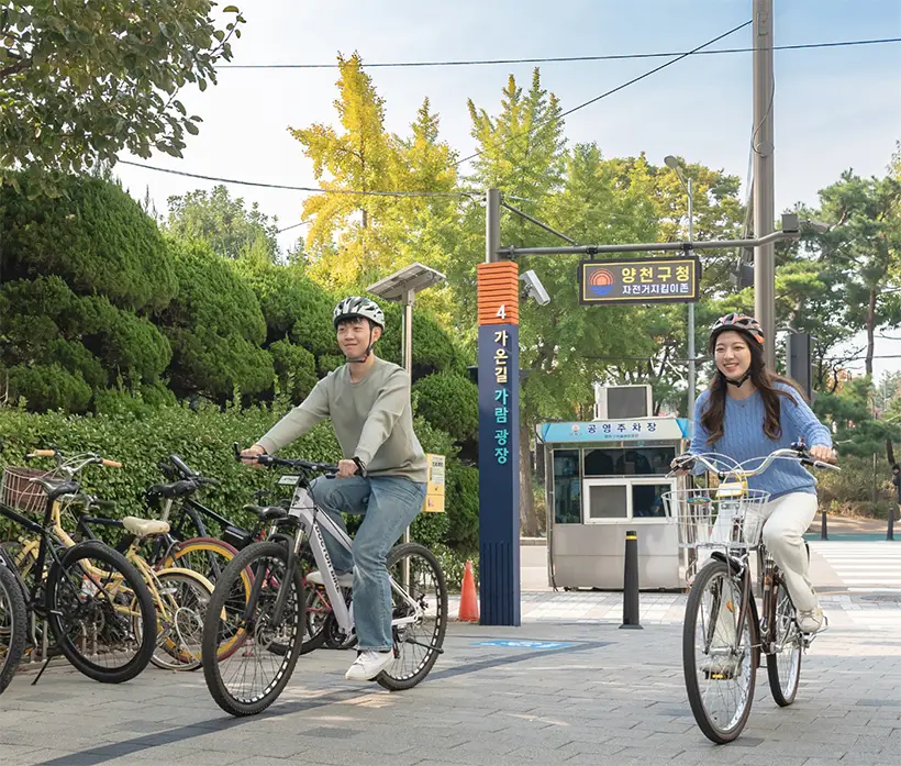 Cycling in Seoul, South Korea