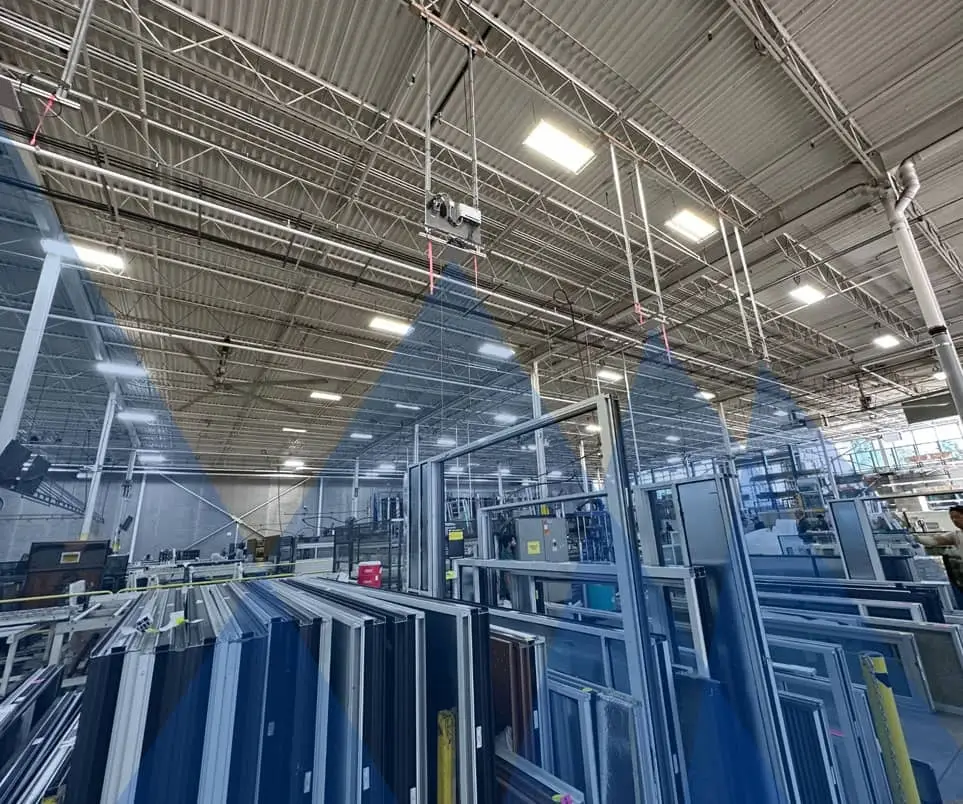 Toro Aluminium: Real-time localization of all windows takes place in this temporary storage area via ceiling antennas.