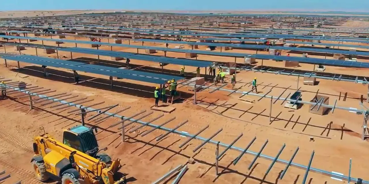 Diverse pieces of equipment are assembled in Scatec’s solar fields. OPC UA creates compatibility between them.