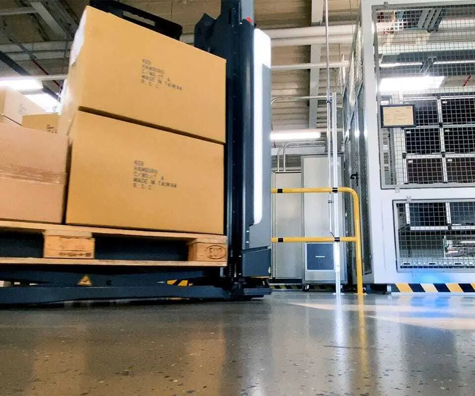 KEB Automation: RFID Near-Field Antennas in Use