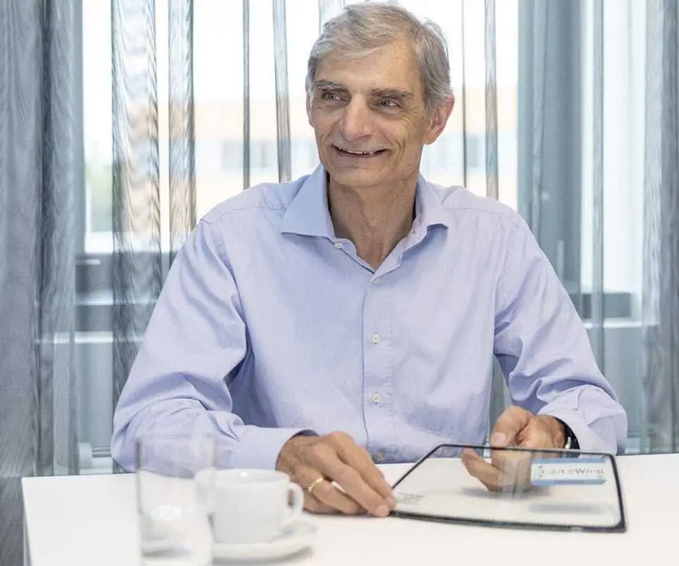 Johannes Becker is Senior Director Competence Center LogiData & PrinTronics.