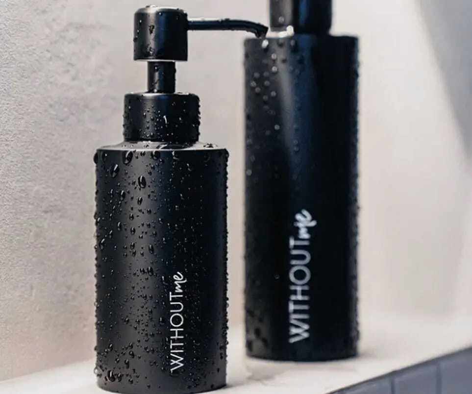 WITHOUTme: The refill station generates exact refill quantities depending on the bottle volume.