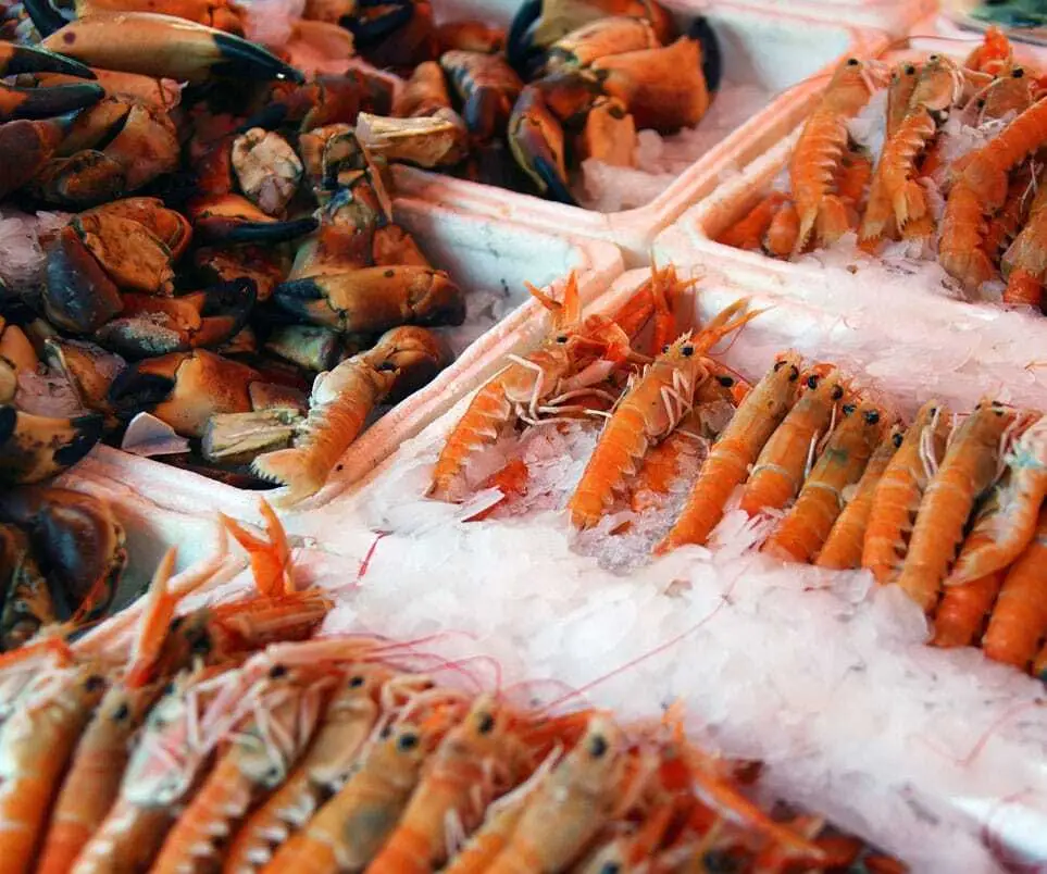 Seafood is customarily transported in plastic liners inside polystyrene boxes.
