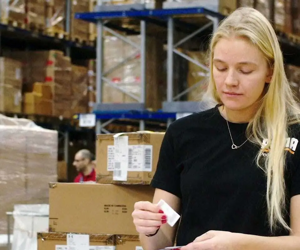 Stadium uses RFID to accurately and transparently digitize the supply chain of third-party and in-house goods.