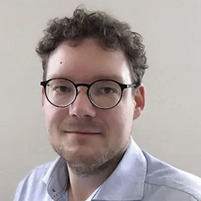 Application engineer