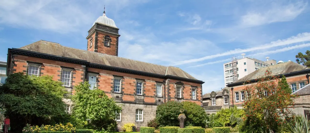 University of Dundee Selects HID’s Innovative Access Control Solutions