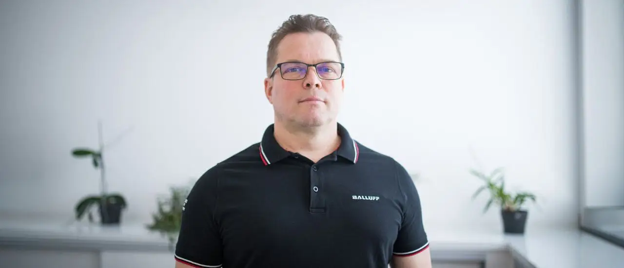 Balluff stellt Árpád Juhász vor