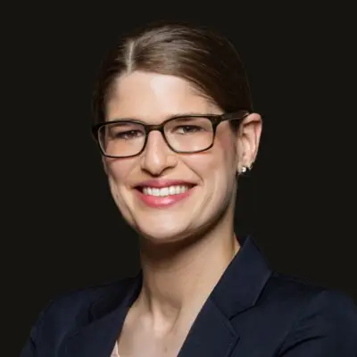 Sophie Pearson, Identiv