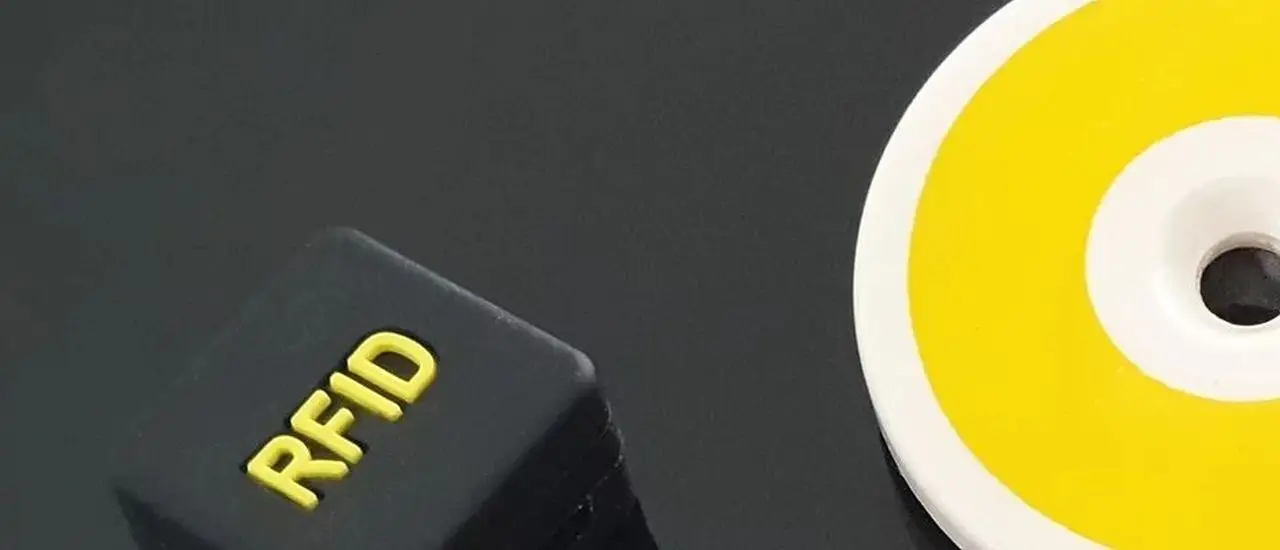 Kundenspezifische Produktion von RFID-Hardware bei B-Id