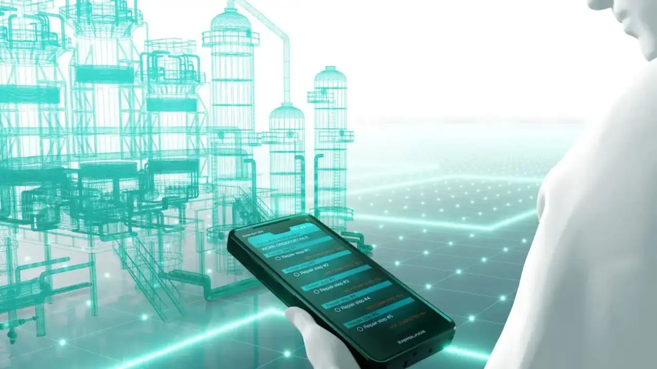 Pepperl+Fuchs Smart-Ex 203 industrial-grade 5G smartphone certified for hazardous environments