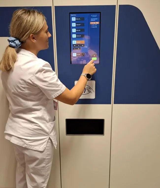 Délivrance automatisée des vêtements de travail.