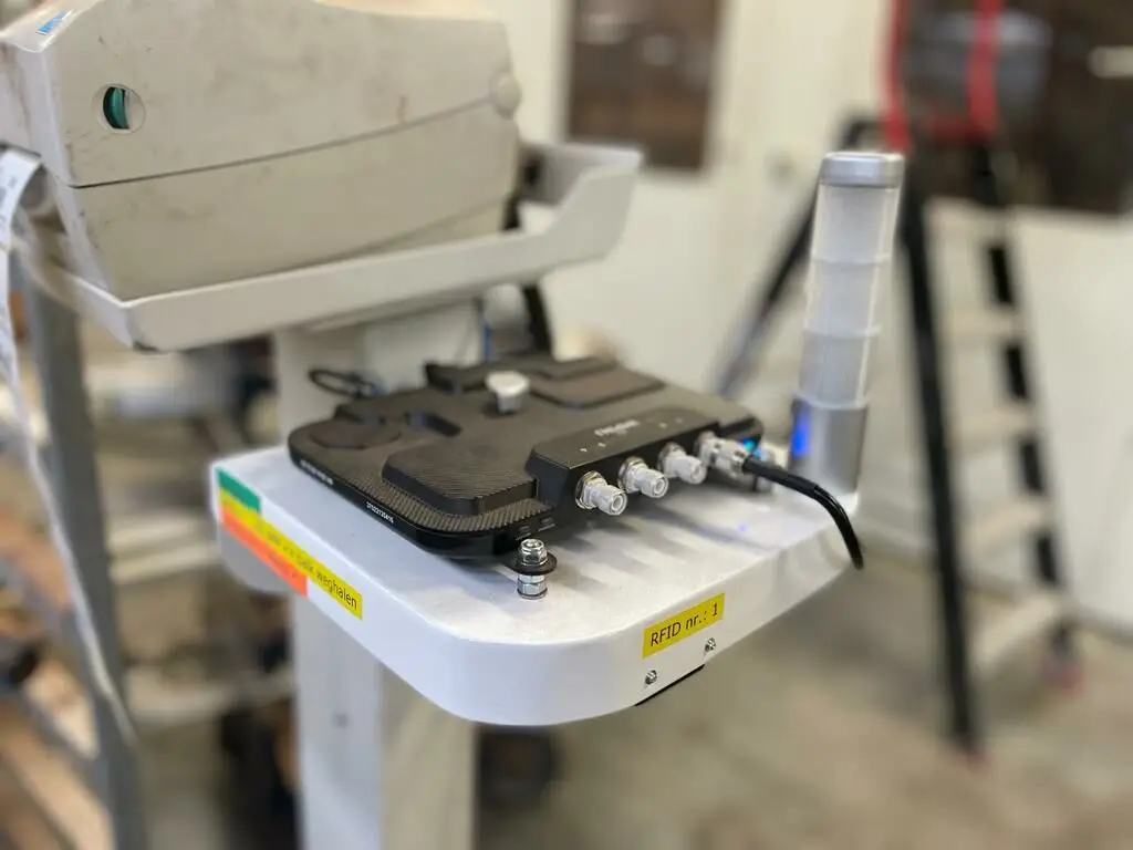 RFID-Technologie steigert Produktionsgenauigkeit und Rückverfolgbarkeit bei Van de Vin Holzrahmenherstellung