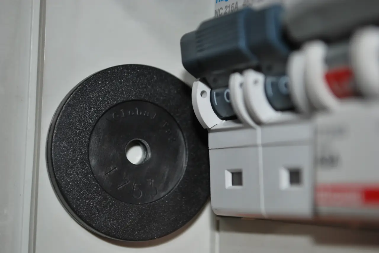 Tokky34 NFC On-Metal RFID Tag for Industrial Asset Identification