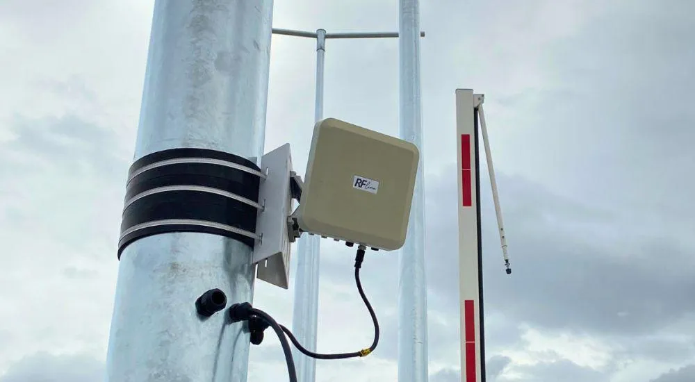 iDTRONIC: Rethinking Vehicle Access Control