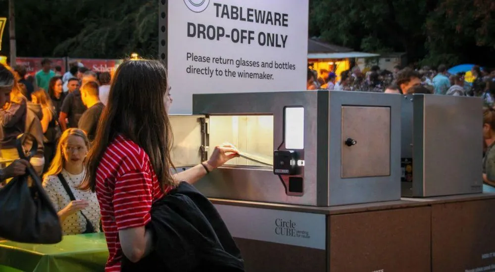 RFID Makes Reusable Tableware Scalable at the Mainz Wine Market
