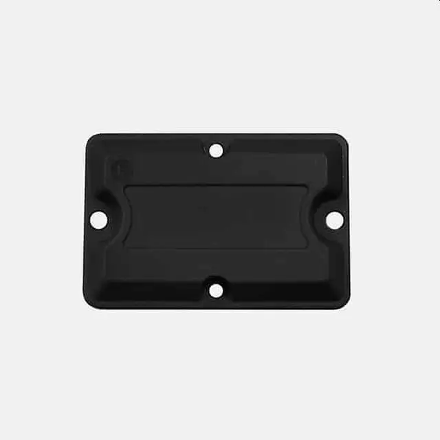 Product Overmolded Brick Metal Tag – PPS