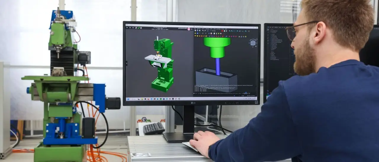 The Skill Adapter is a software-based solution that integrates machines into a skill-based production environment.